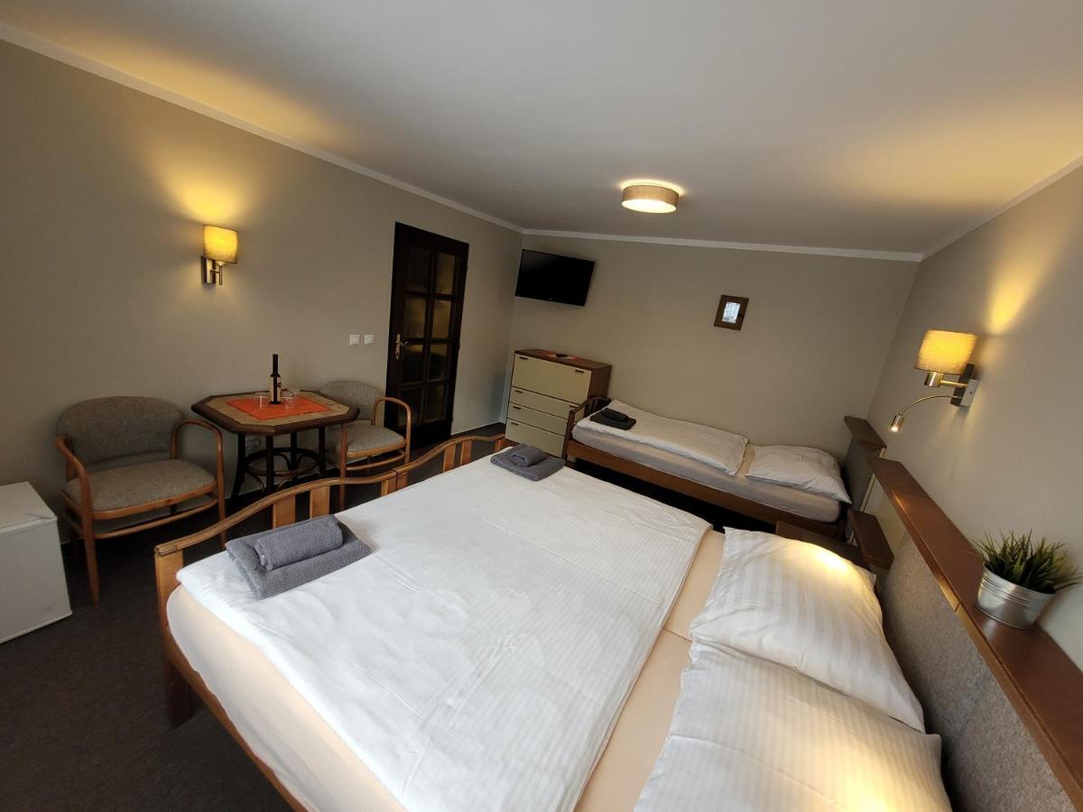 Hotel Stary Mlyn Jeseník Esterno foto