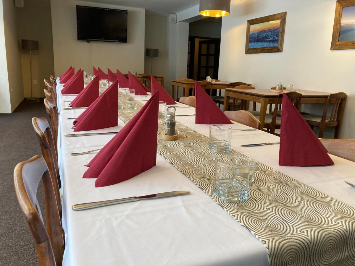 Hotel Stary Mlyn Jeseník Esterno foto