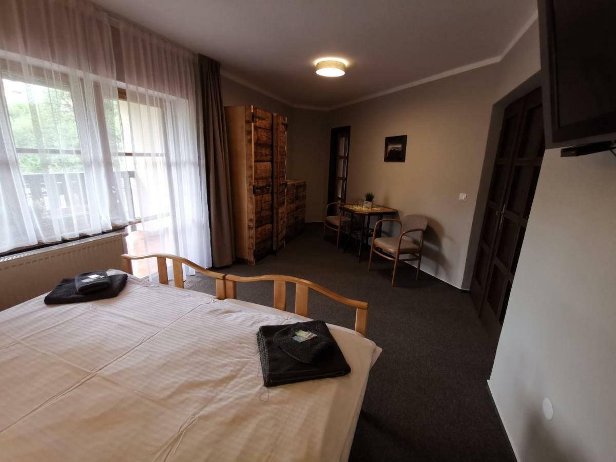 Hotel Stary Mlyn Jeseník Esterno foto